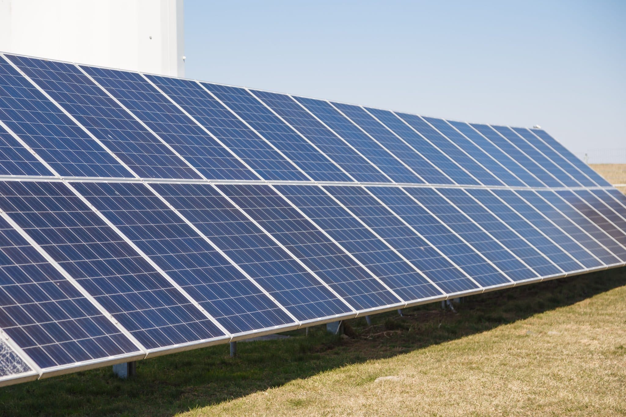 Pourquoi investir dans des tuiles photovoltaïques ?